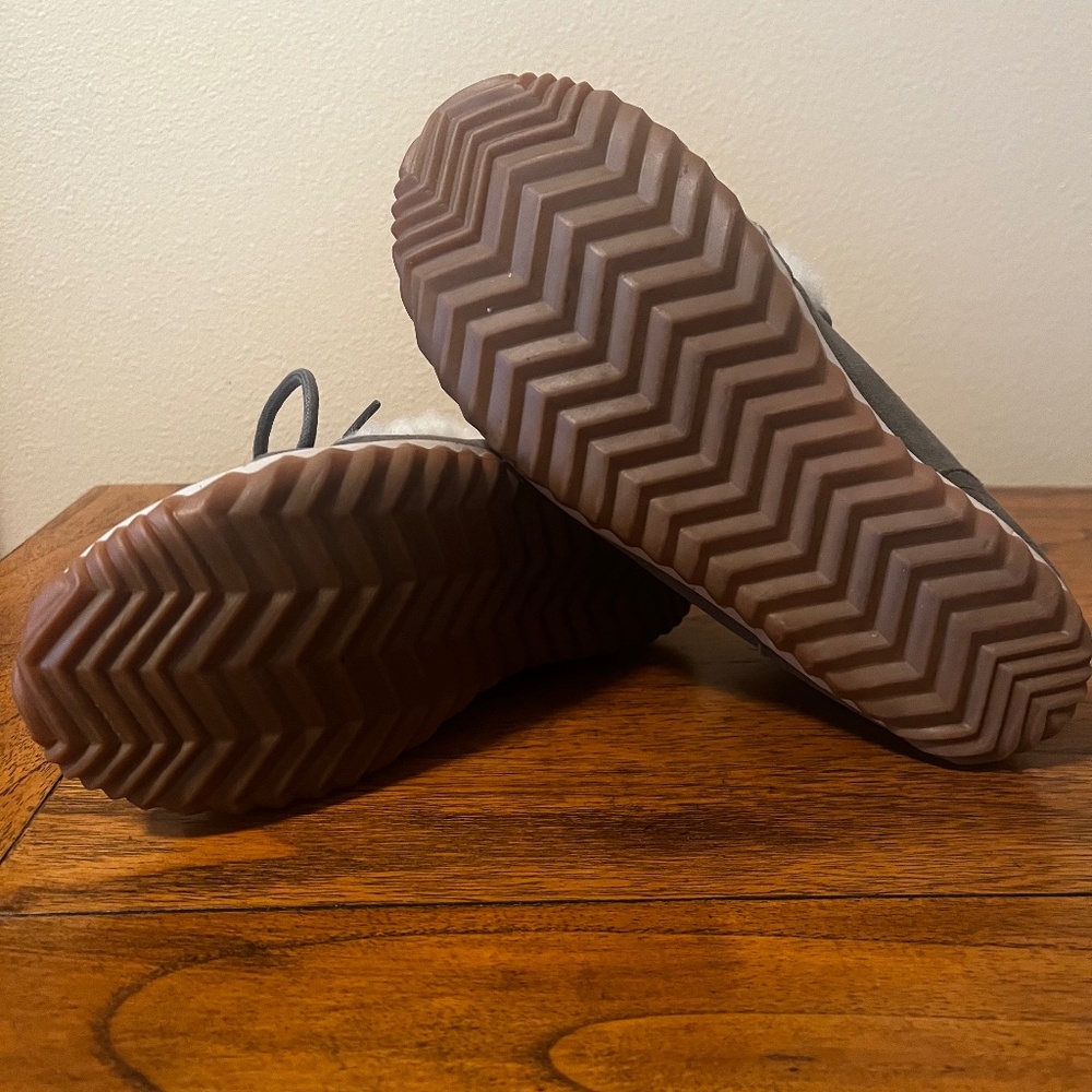 Sorel Out N About Moccasin Slipper- Size 8 - Picture 8 of 8